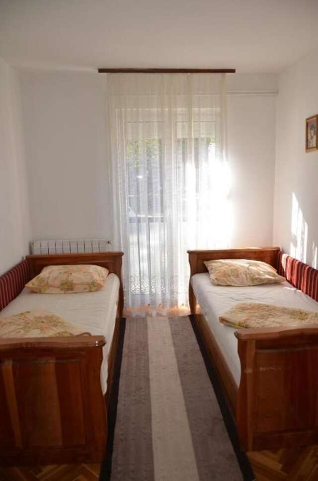 Апартаменты Stan za izdavanje Željezara Цетине-14